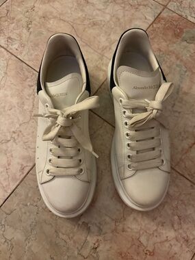 Alexander McQueen Sneakers